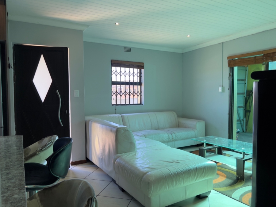 3 Bedroom Property for Sale in Hillcrest Heights Western Cape